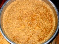 　漉す前のたまり